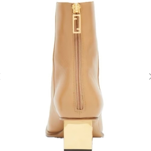 NEW$1,450 Fendi Capretto Baguette Gold Logo Heel Leather Bootie Boots Sz 38 (8) - Picture 6 of 16